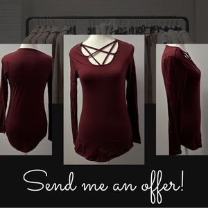 Woman’s Strappy Criss Cross Long Sleeve Tunic Top